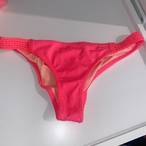 Victoria’s Secret Pink swim set scrunch bikini bottom - Picture 3 of 4